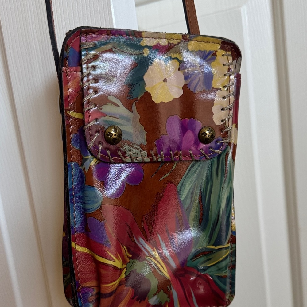 Patricia Nash Multicolor Floral Crossbody Phone Bag/Wallet - Picture 5 of 7